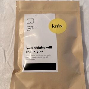 Knix | Shortie Thigh Saver Shorts🖤L